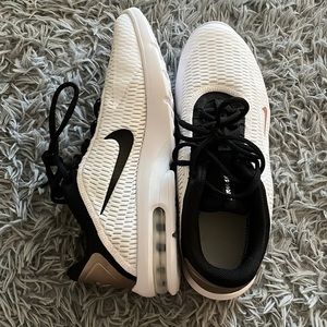 NIKE AIR MAX (white, black, rose gold)
